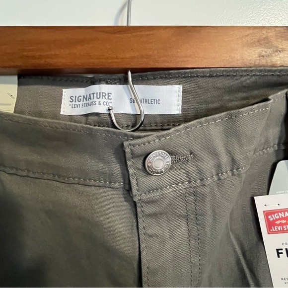 Signature By Levi Strauss & Co.NEW Men's Athletic Hybrid Chino Pants Size 38x30 - Picture 8 of 8